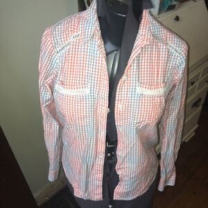 Ariat S lace inlay western button up shirt